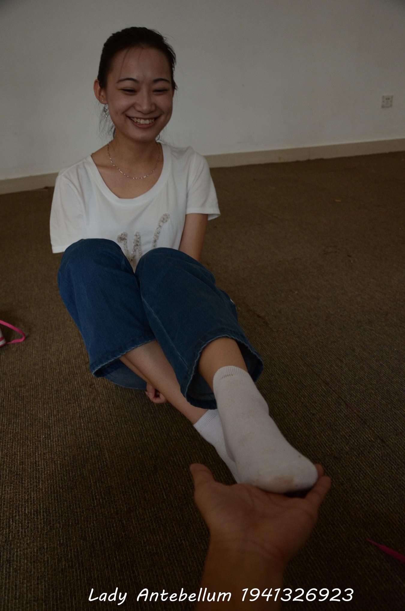 图片[82]-[战前女神] 美腿美足精品摄影套图 024 (1) [84P] – 速更版-美库