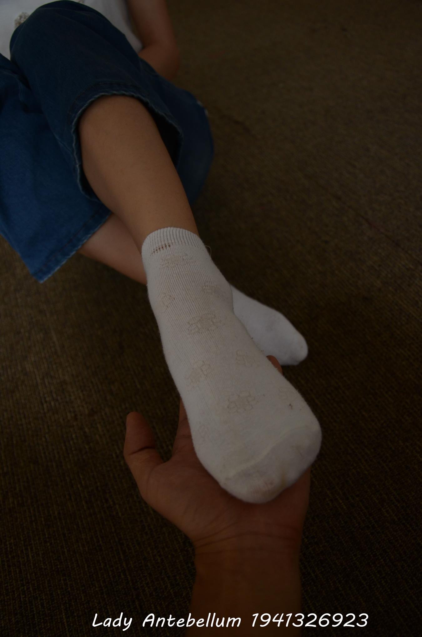 图片[83]-[战前女神] 美腿美足精品摄影套图 024 (1) [84P] – 速更版-美库