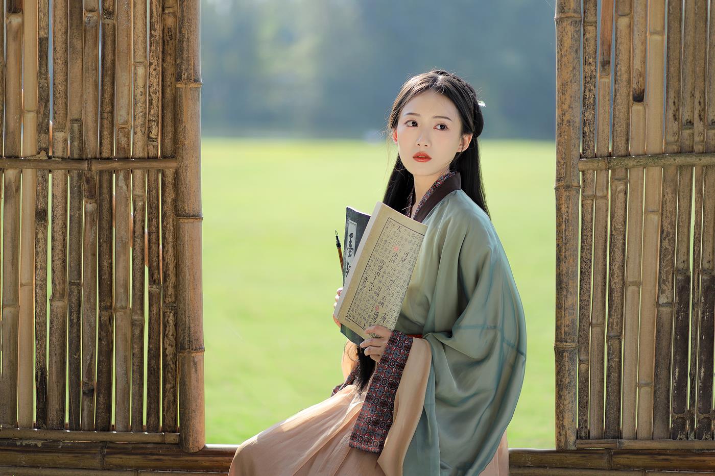 图片[10]-[YITUYU艺图语] 2022.02.01 人间四月天 劉忄乂 [24P] – 速更版-美库