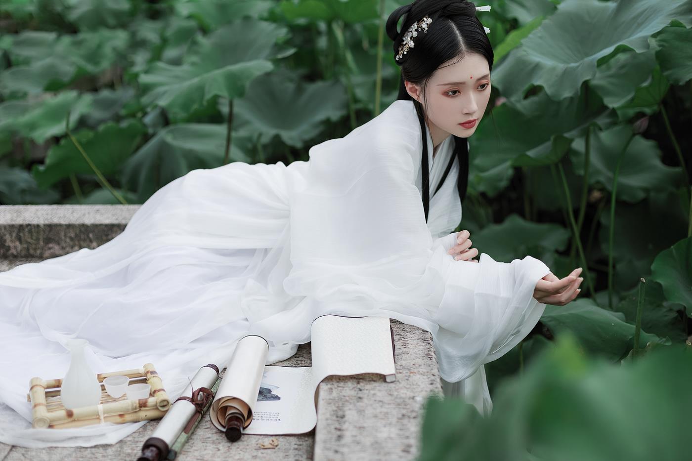 图片[10]-[YITUYU艺图语] 2022.02.02 层波潋滟远山横 一笑一倾城 柳柳杨柳柳_ [23P] – 速更版-美库