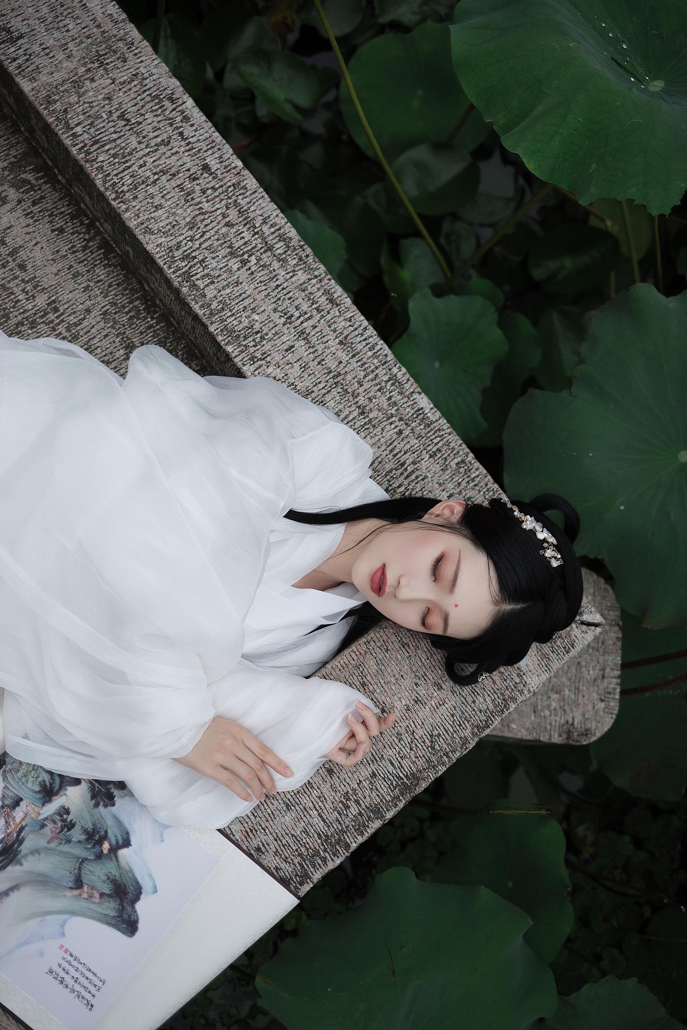 图片[18]-[YITUYU艺图语] 2022.02.02 层波潋滟远山横 一笑一倾城 柳柳杨柳柳_ [23P] – 速更版-美库