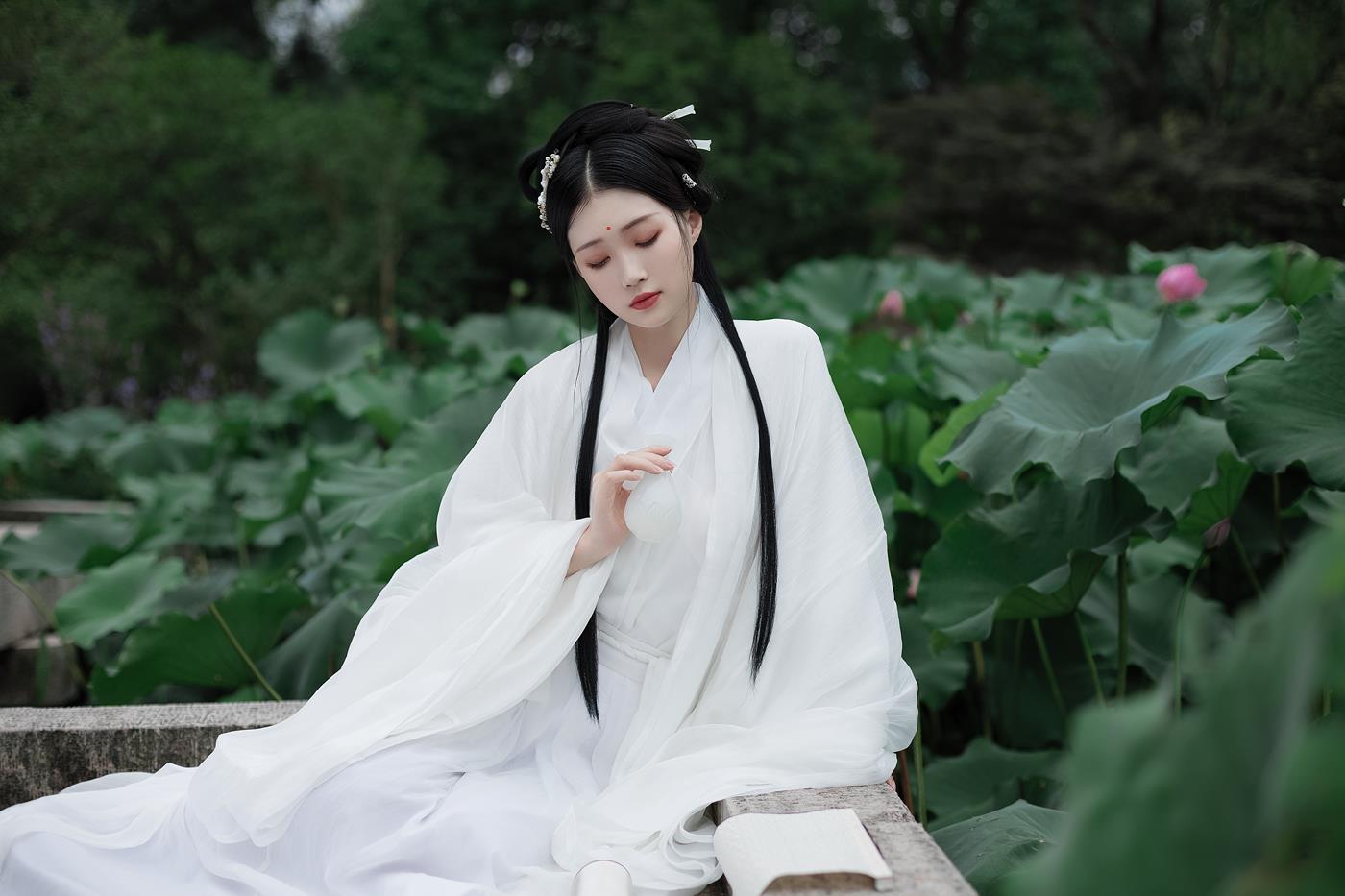 图片[19]-[YITUYU艺图语] 2022.02.02 层波潋滟远山横 一笑一倾城 柳柳杨柳柳_ [23P] – 速更版-美库