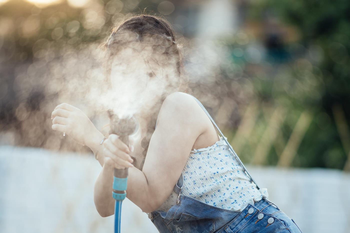 图片[25]-[YITUYU艺图语] 2022.02.02 来自夏日玩水的简单快乐 喵喵喵是锦儿呀 [55P] – 速更版-美库