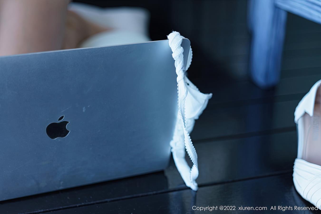 图片[26]-[Xiuren秀人网]2022.12.22 NO.6032 laura阿姣[35+1P] – 速更版-美库