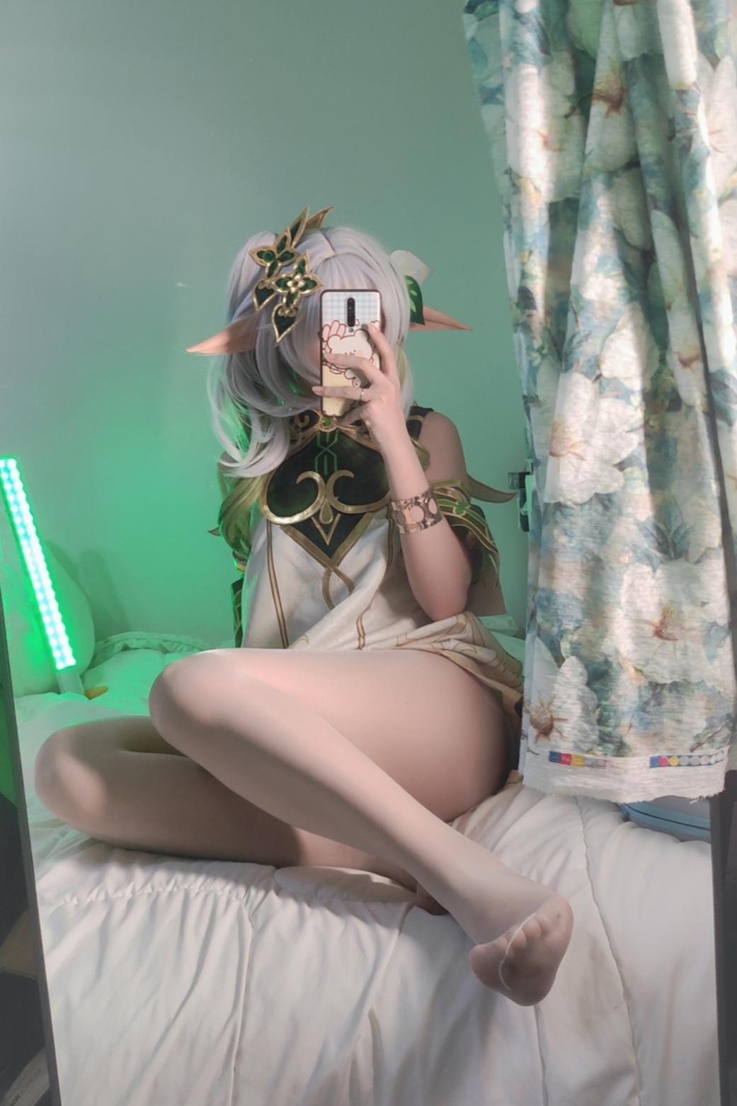 图片[19]-洛桑w伊梓 小草神 [22P] – 速更版-美库