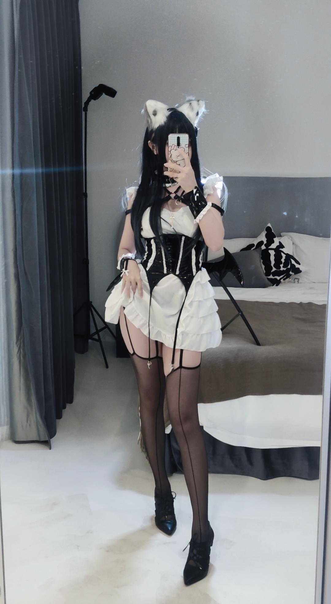 图片[37]-洛桑w伊梓 猫耳小恶魔 [41P] – 速更版-美库