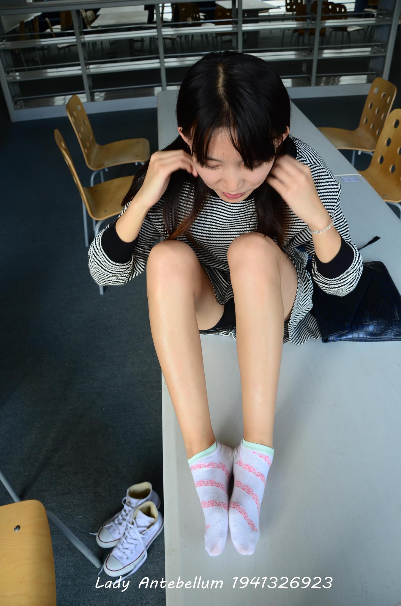 图片[49]-[战前女神] 美腿美足精品摄影套图 027 [74P] – 速更版-美库