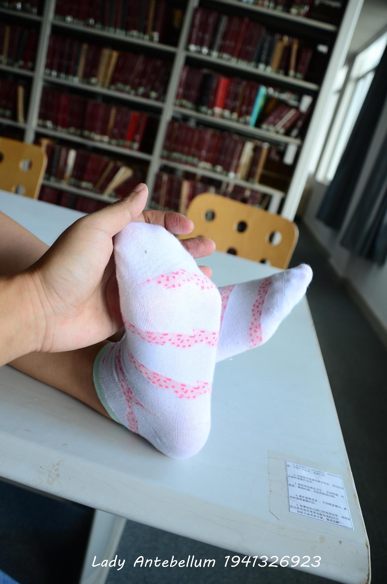 图片[61]-[战前女神] 美腿美足精品摄影套图 027 [74P] – 速更版-美库