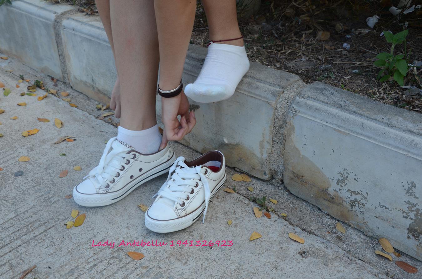 图片[38]-[战前女神] 美腿美足精品摄影套图 026 (1) [96P] – 速更版-美库