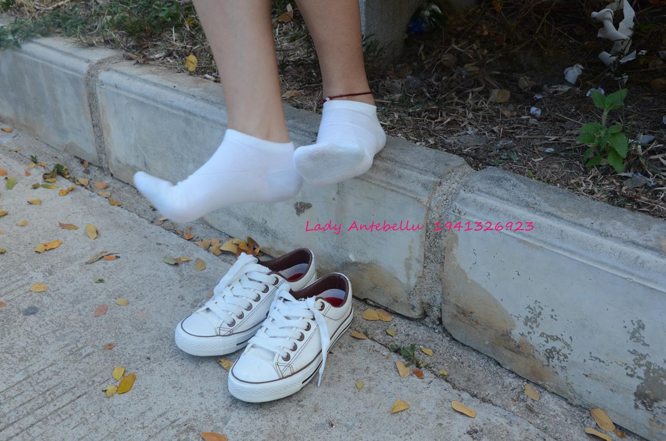 图片[41]-[战前女神] 美腿美足精品摄影套图 026 (1) [96P] – 速更版-美库