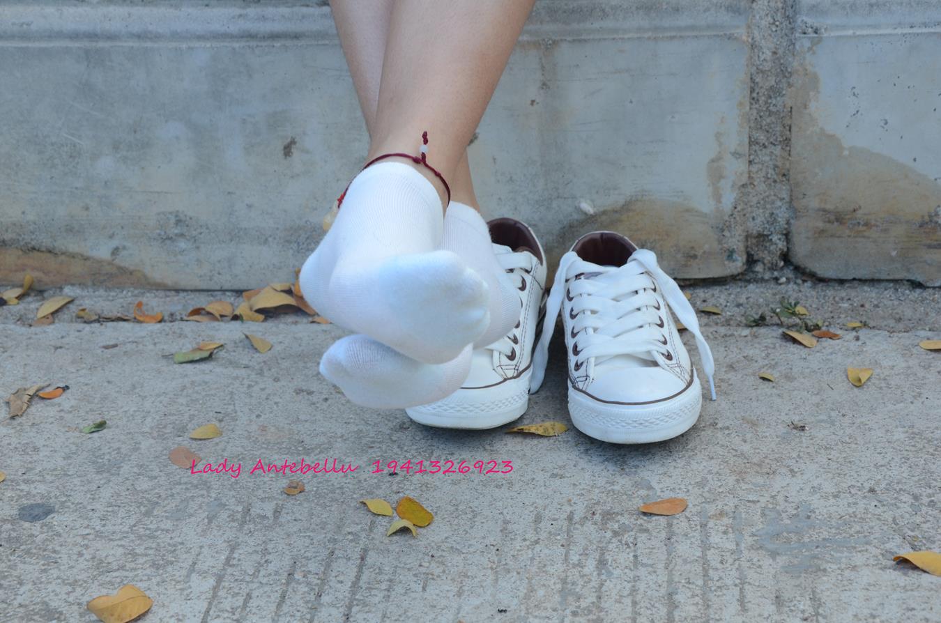 图片[48]-[战前女神] 美腿美足精品摄影套图 026 (1) [96P] – 速更版-美库