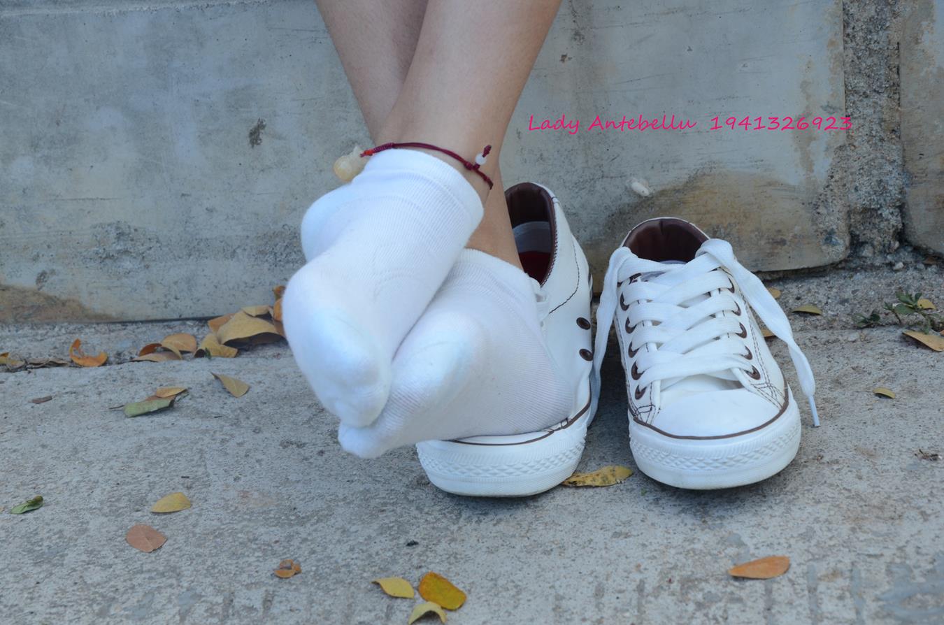 图片[53]-[战前女神] 美腿美足精品摄影套图 026 (1) [96P] – 速更版-美库