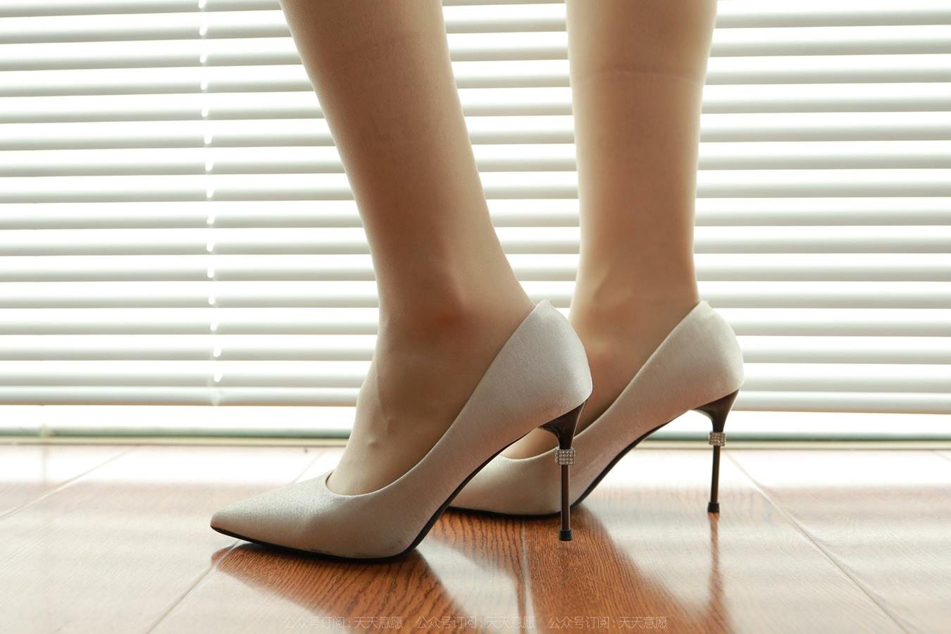 图片[16]-[IESS异思趣向] 耽丝 220912小金 [91P] – 速更版-美库