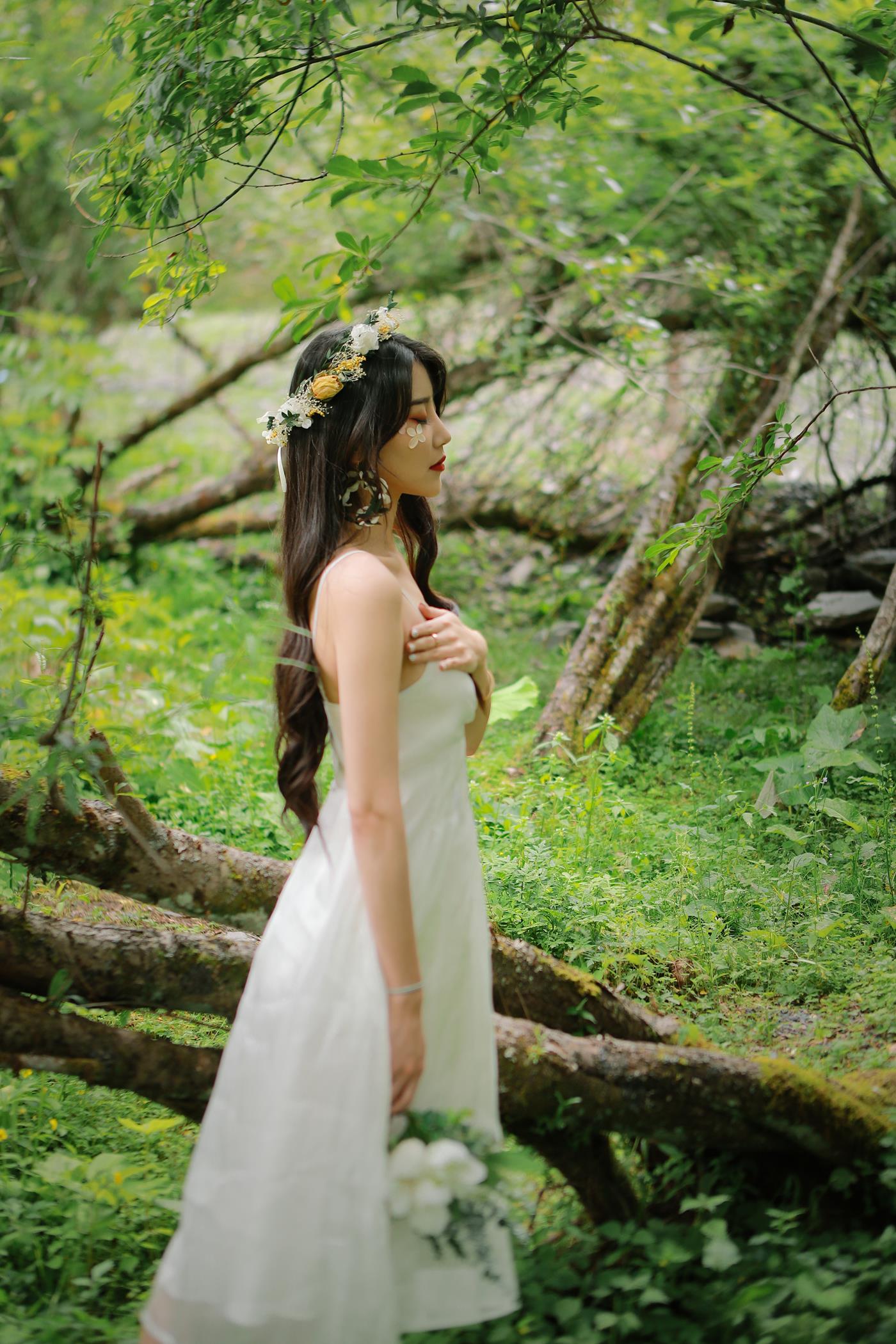 图片[11]-[YITUYU艺图语] 2022.02.02 夏风如歌 婷婷 [34P] – 速更版-美库