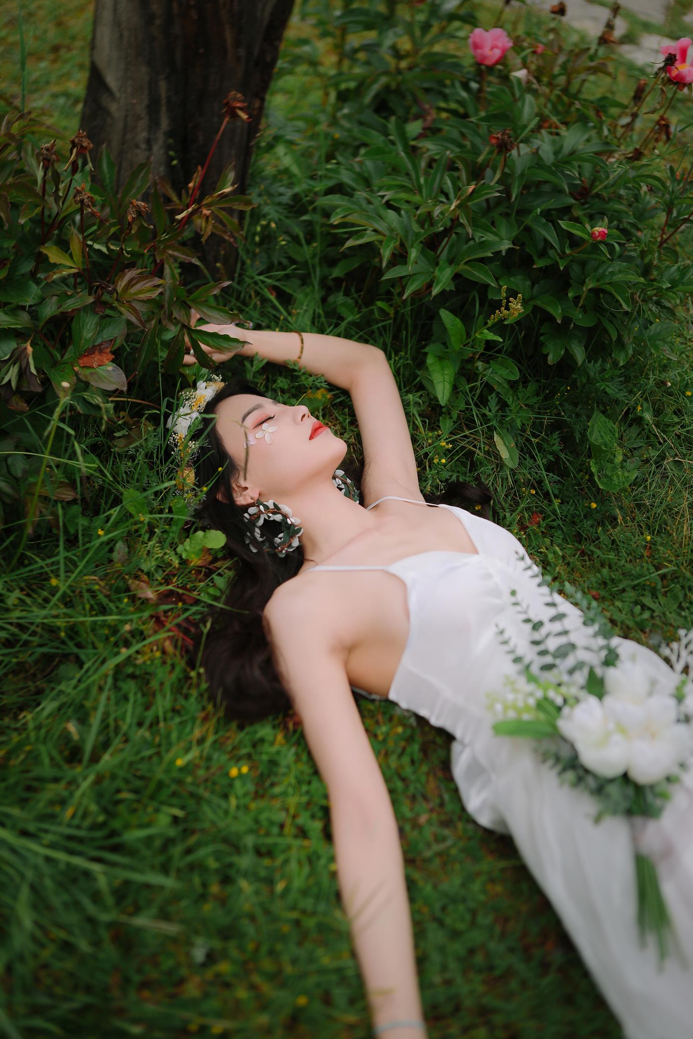 图片[15]-[YITUYU艺图语] 2022.02.02 夏风如歌 婷婷 [34P] – 速更版-美库