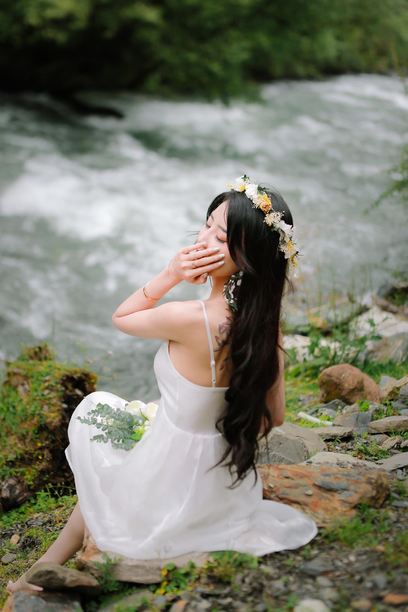 图片[23]-[YITUYU艺图语] 2022.02.02 夏风如歌 婷婷 [34P] – 速更版-美库