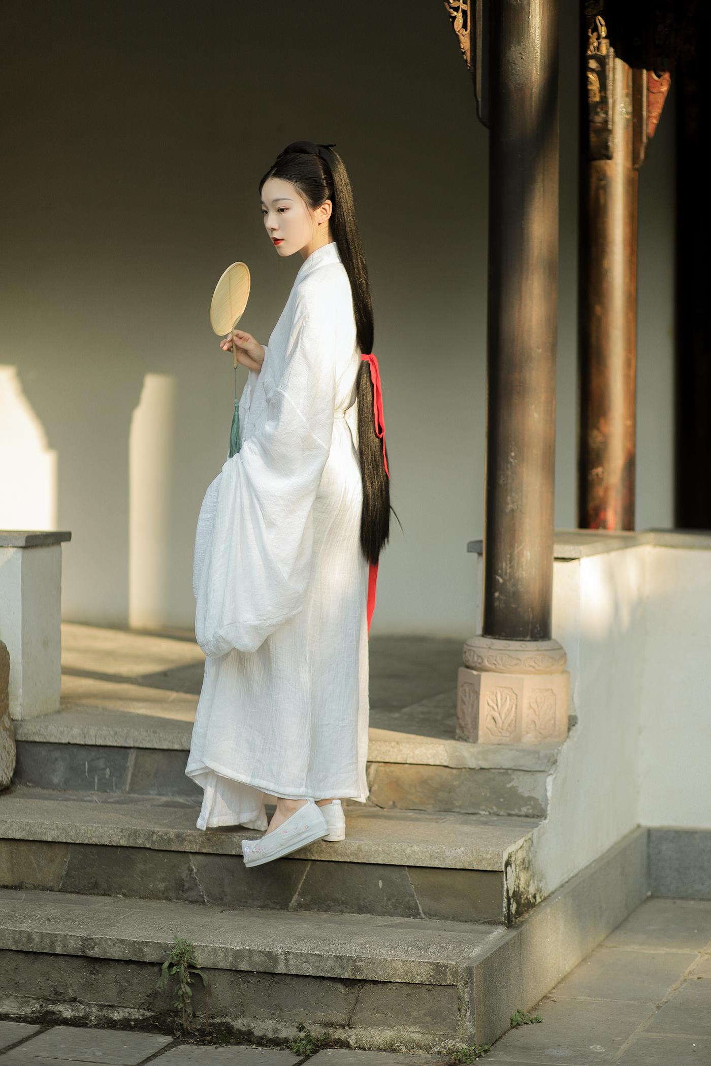 图片[10]-[YITUYU艺图语] 2022.02.03 白茶无事别清欢 一方伊人yi [25P] – 速更版-美库