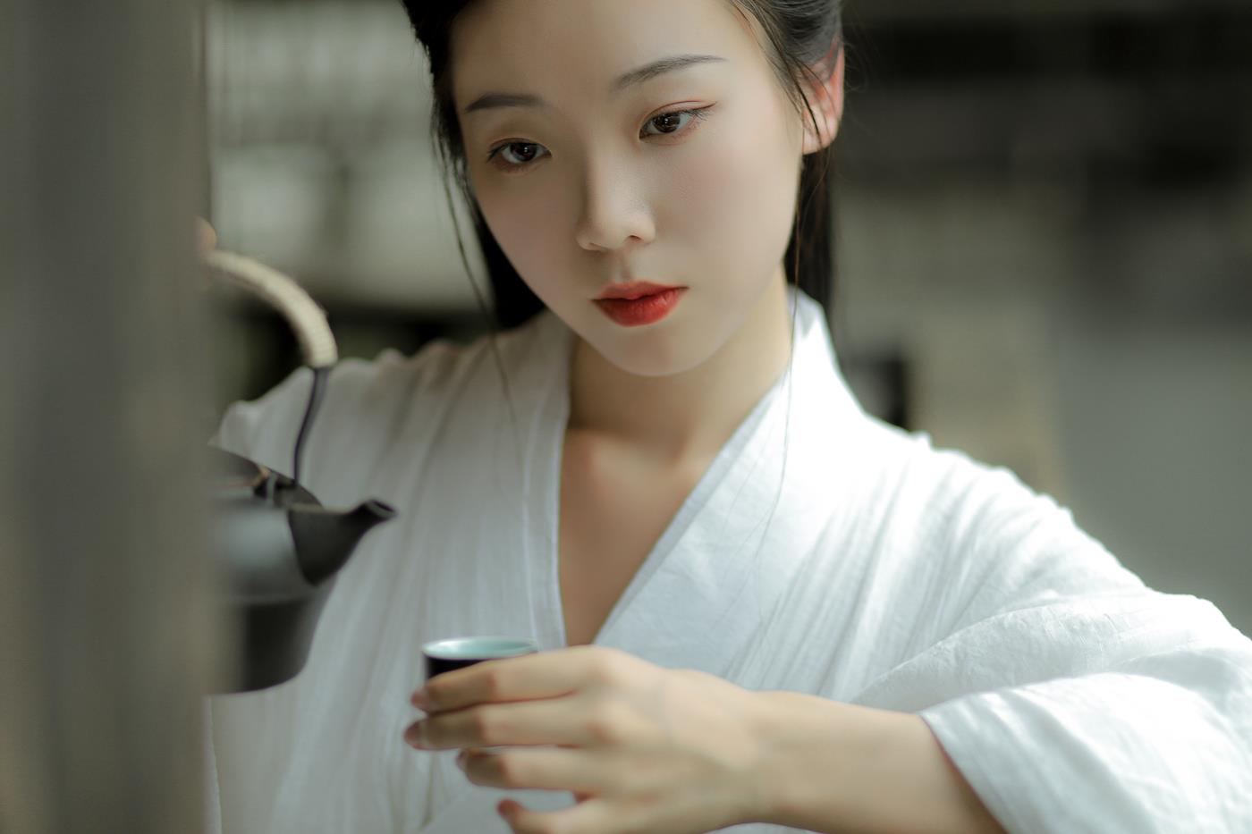 图片[13]-[YITUYU艺图语] 2022.02.03 白茶无事别清欢 一方伊人yi [25P] – 速更版-美库