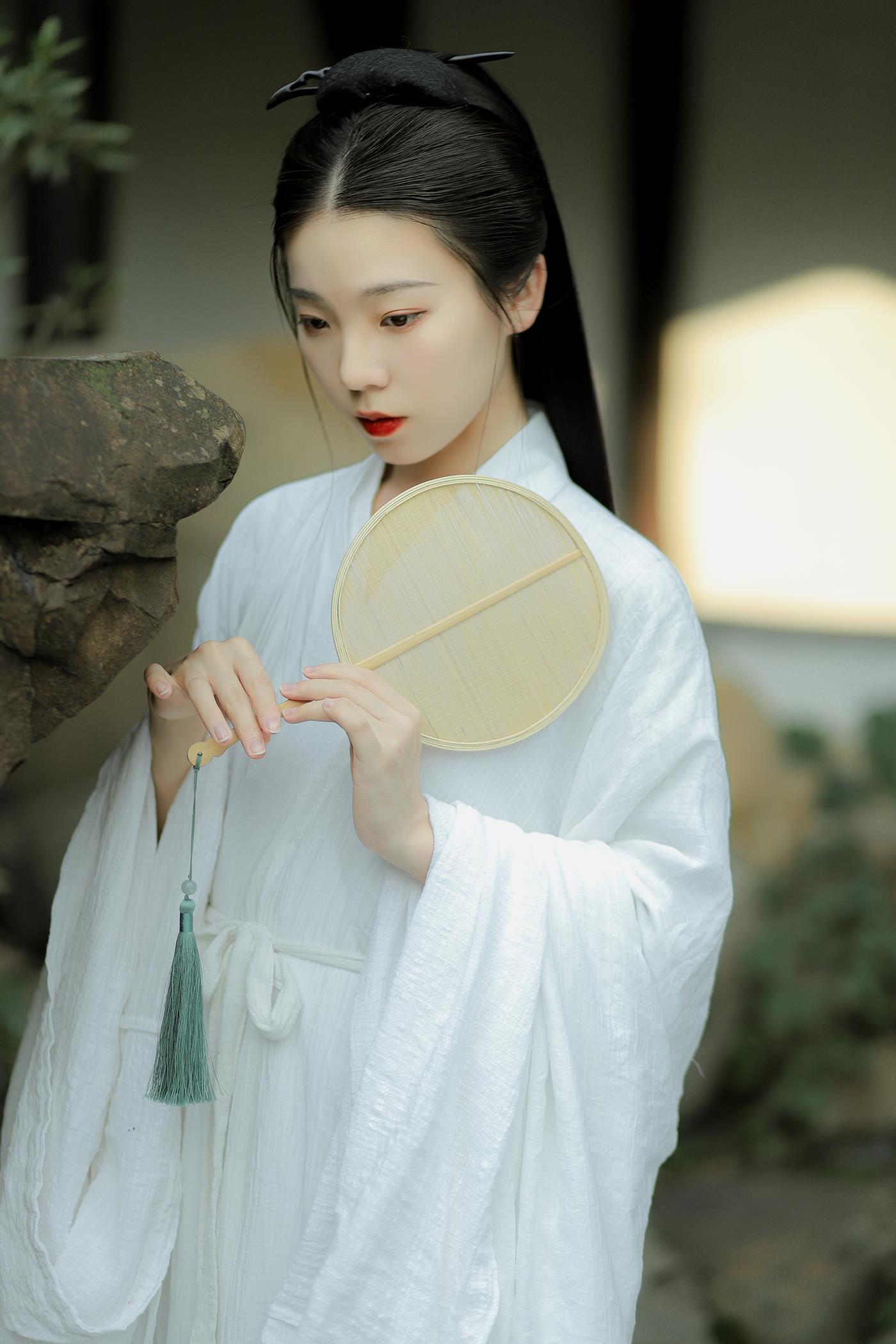 图片[17]-[YITUYU艺图语] 2022.02.03 白茶无事别清欢 一方伊人yi [25P] – 速更版-美库