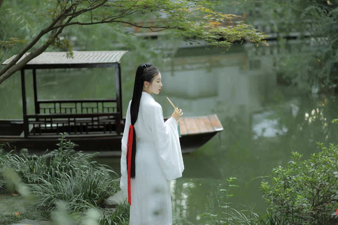 图片[18]-[YITUYU艺图语] 2022.02.03 白茶无事别清欢 一方伊人yi [25P] – 速更版-美库