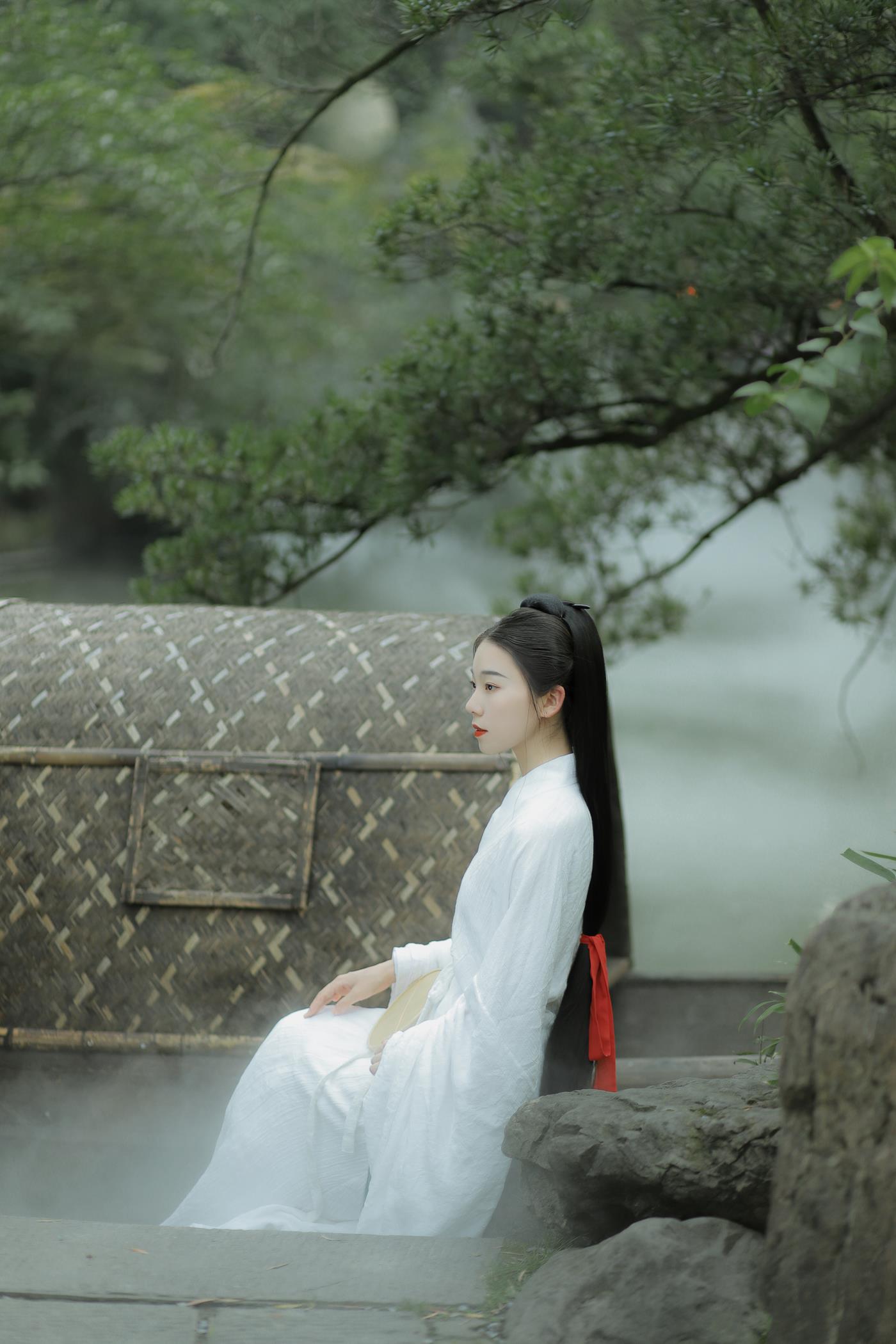 图片[21]-[YITUYU艺图语] 2022.02.03 白茶无事别清欢 一方伊人yi [25P] – 速更版-美库