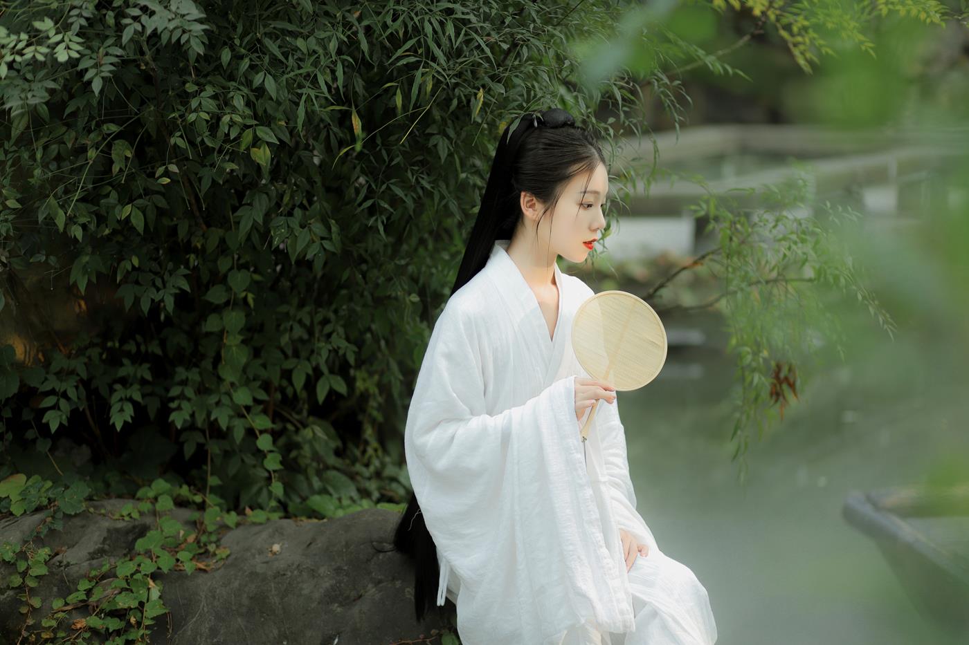 图片[26]-[YITUYU艺图语] 2022.02.03 白茶无事别清欢 一方伊人yi [25P] – 速更版-美库