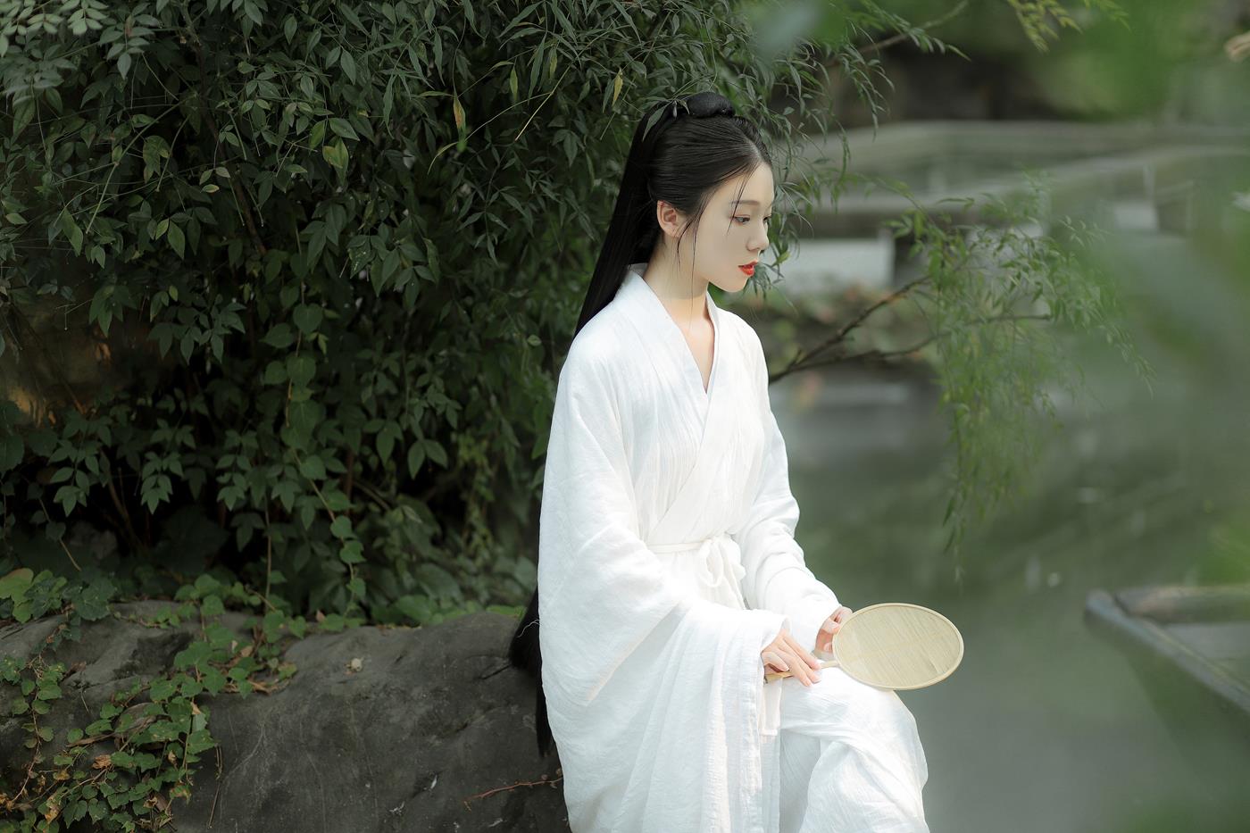 图片[27]-[YITUYU艺图语] 2022.02.03 白茶无事别清欢 一方伊人yi [25P] – 速更版-美库