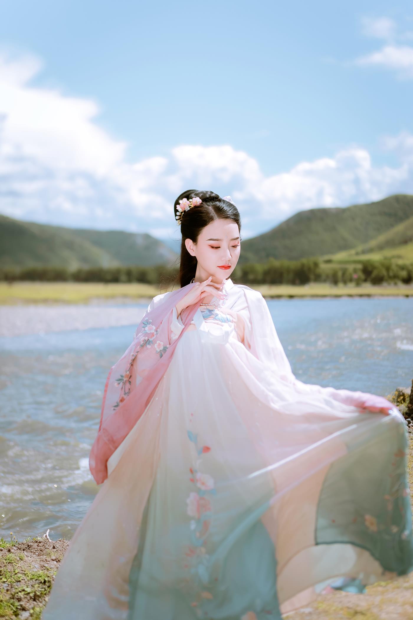 图片[14]-[YITUYU艺图语] 2022.02.03 踏青 婷婷 [22P] – 速更版-美库