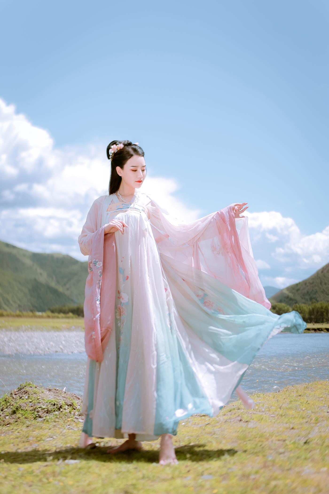 图片[15]-[YITUYU艺图语] 2022.02.03 踏青 婷婷 [22P] – 速更版-美库