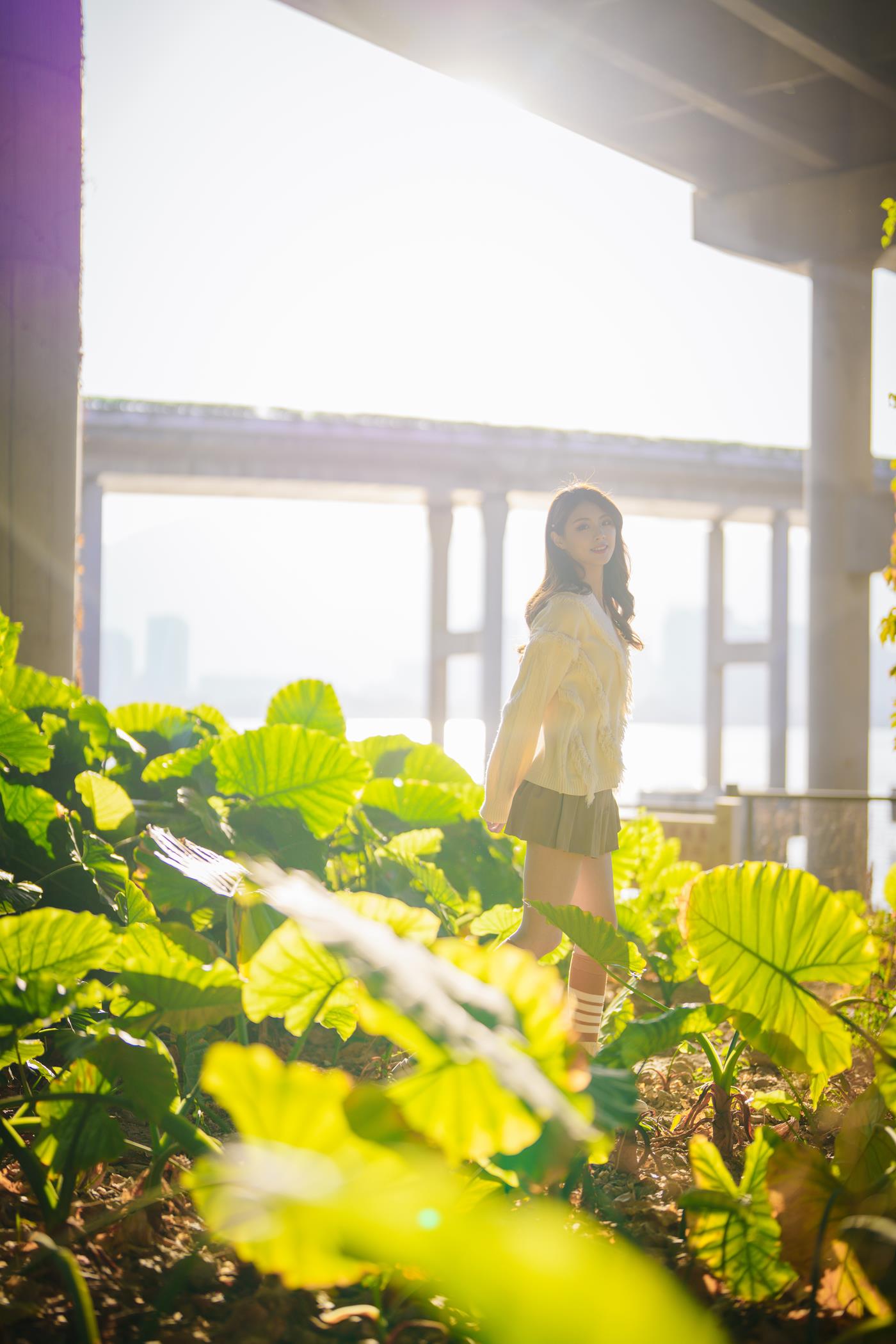 图片[31]-[YITUYU艺图语] 2022.02.03 一叶知秋，秋日水杉树，红色烂漫 滕静 [50P] – 速更版-美库