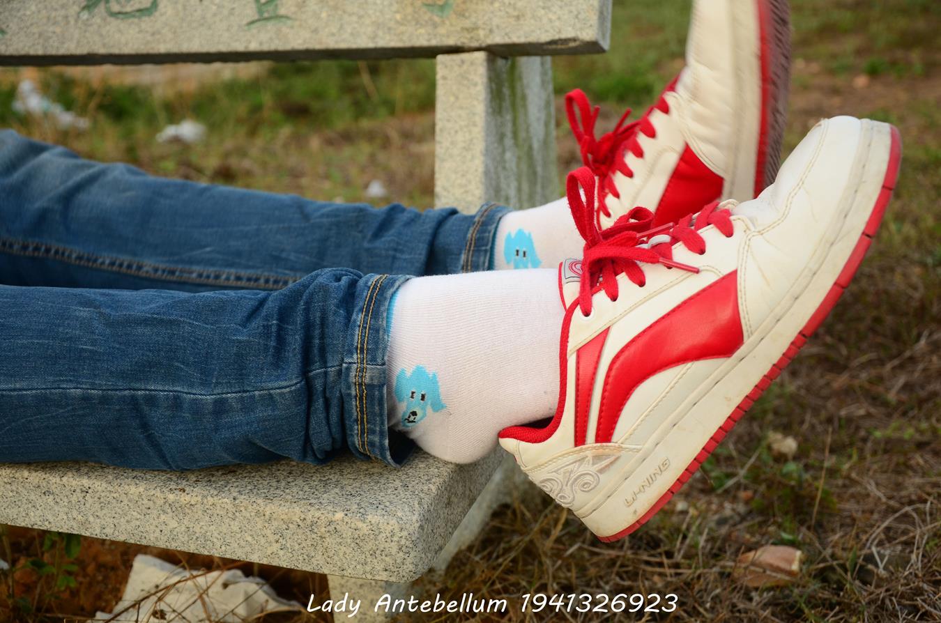 图片[13]-[战前女神] 美腿美足精品摄影套图 028 [74P] – 速更版-美库