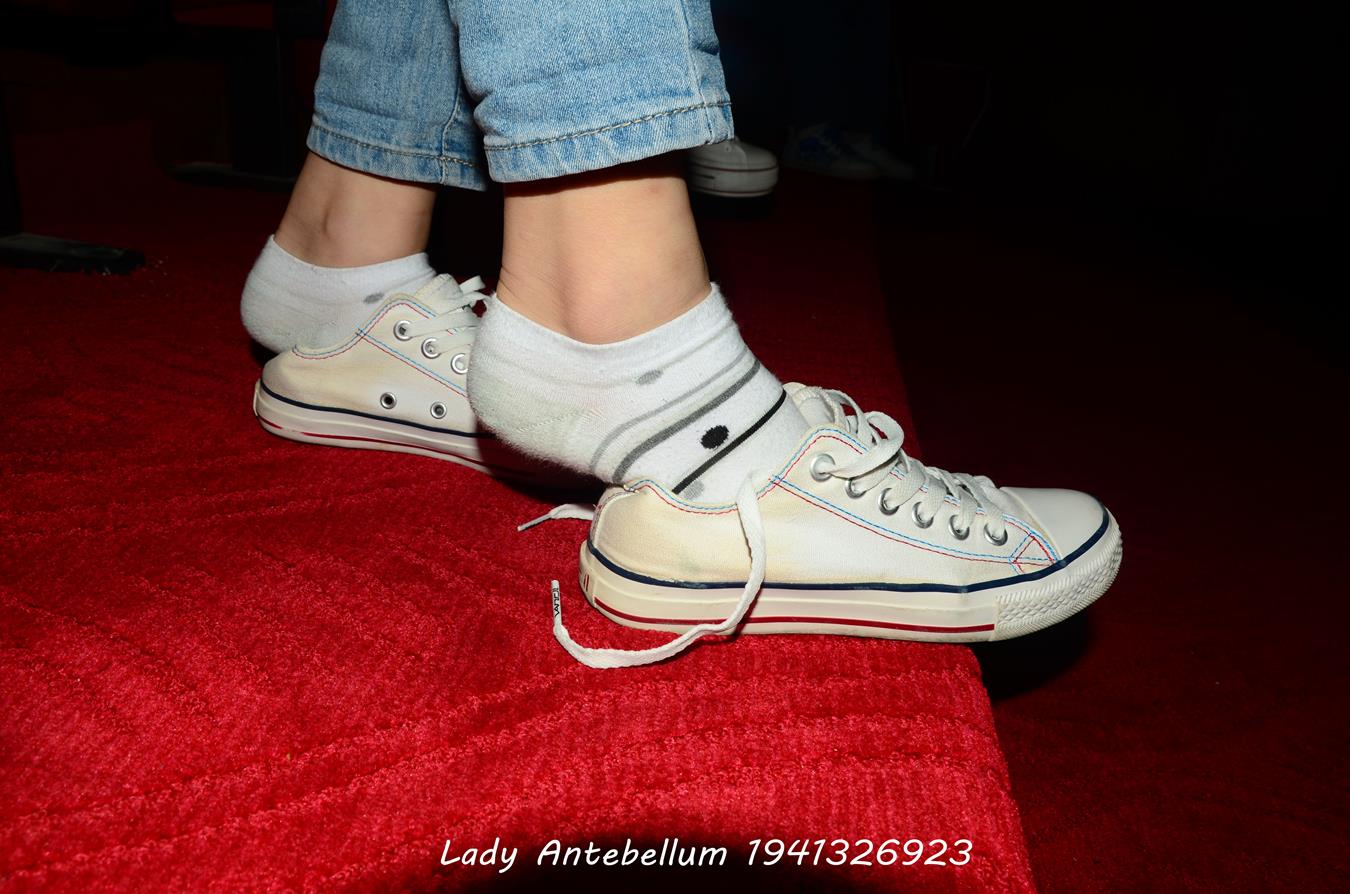 图片[38]-[战前女神] 美腿美足精品摄影套图 029 (1) [84P] – 速更版-美库