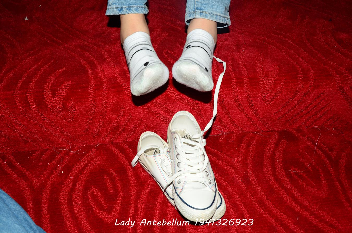 图片[69]-[战前女神] 美腿美足精品摄影套图 029 (1) [84P] – 速更版-美库