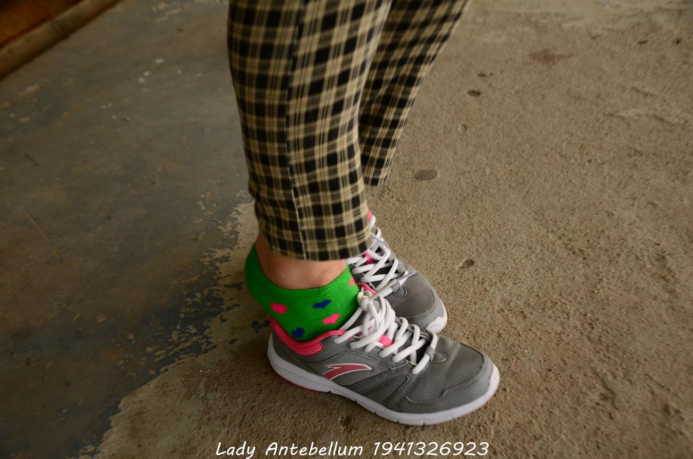 图片[18]-[战前女神] 美腿美足精品摄影套图 030 [117P] – 速更版-美库