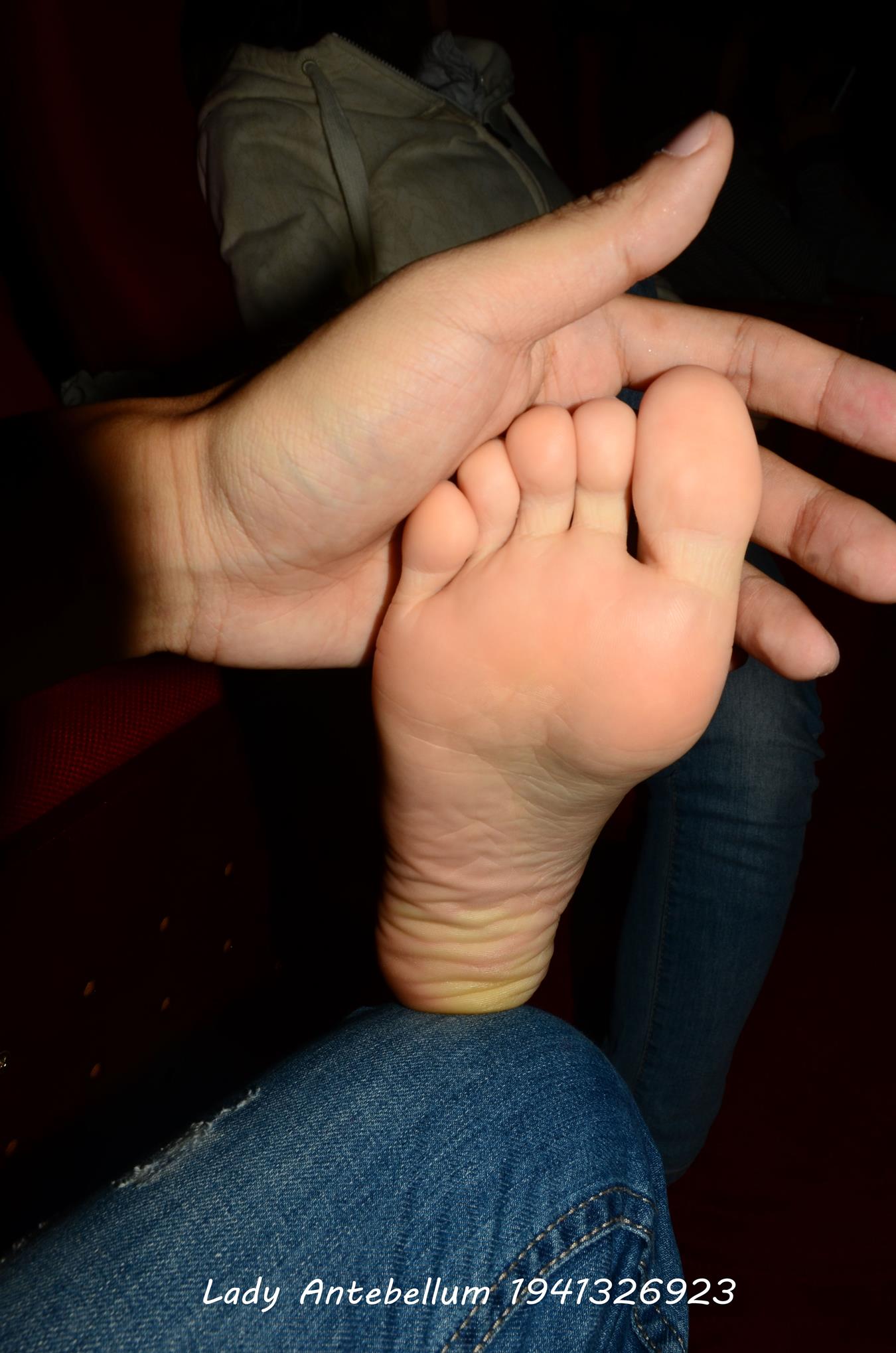 图片[63]-[战前女神] 美腿美足精品摄影套图 029 (2) [83P] – 速更版-美库