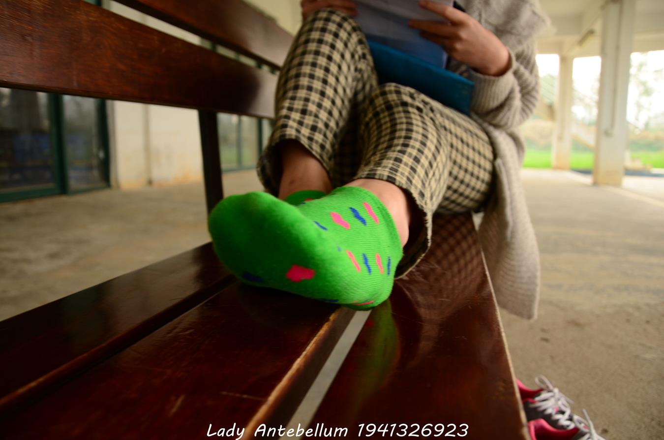 图片[110]-[战前女神] 美腿美足精品摄影套图 030 [117P] – 速更版-美库