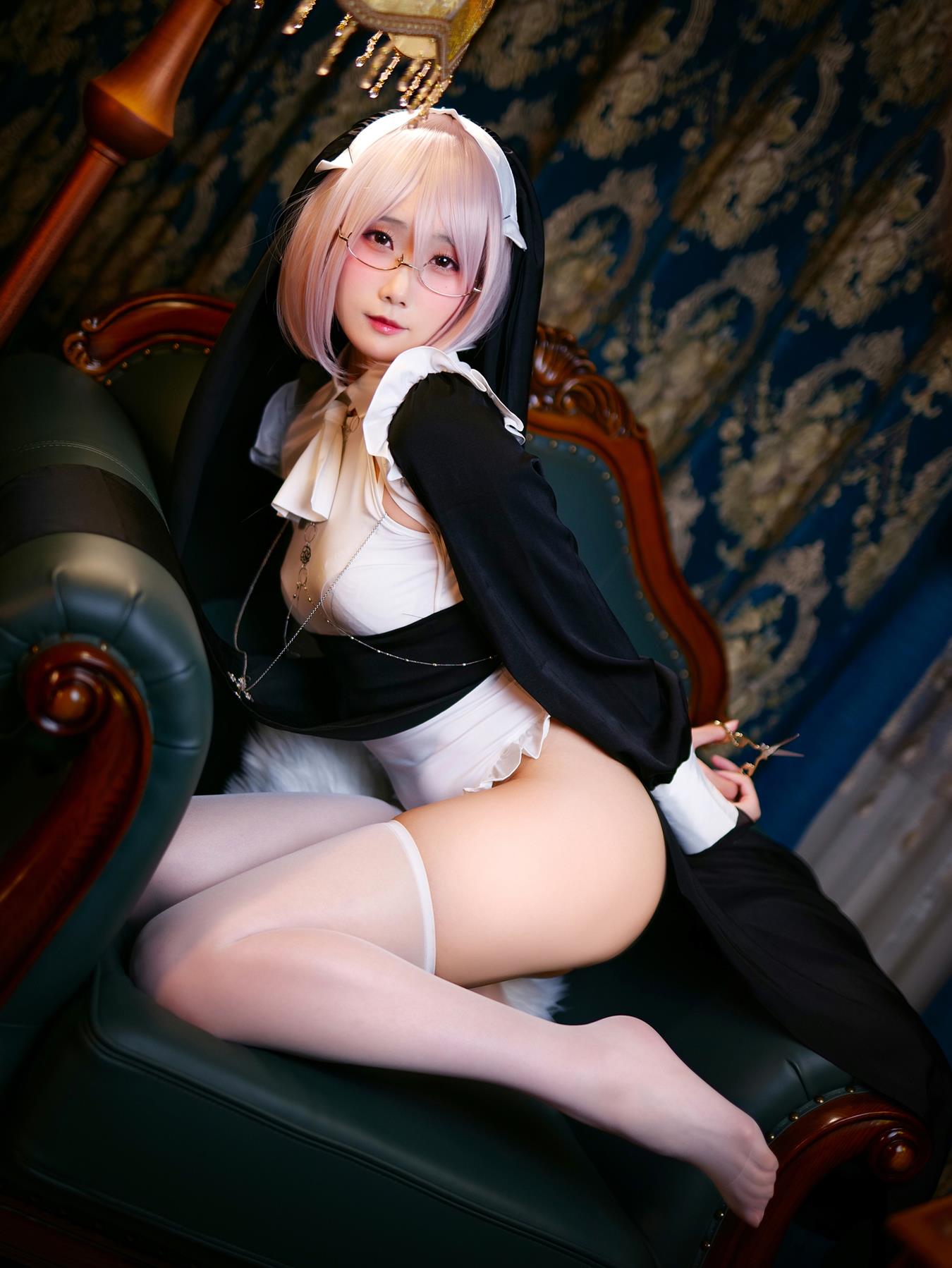 图片[16]-曉美媽  – 痴-修女[20P] – 速更版-美库