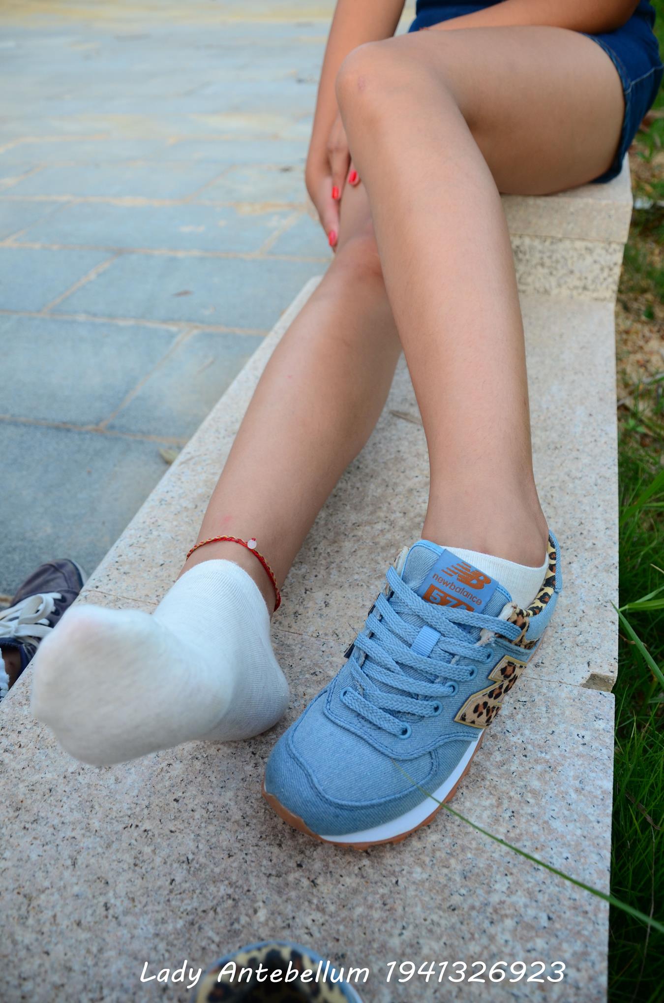 图片[23]-[战前女神] 美腿美足精品摄影套图 032 (2) [55P] – 速更版-美库