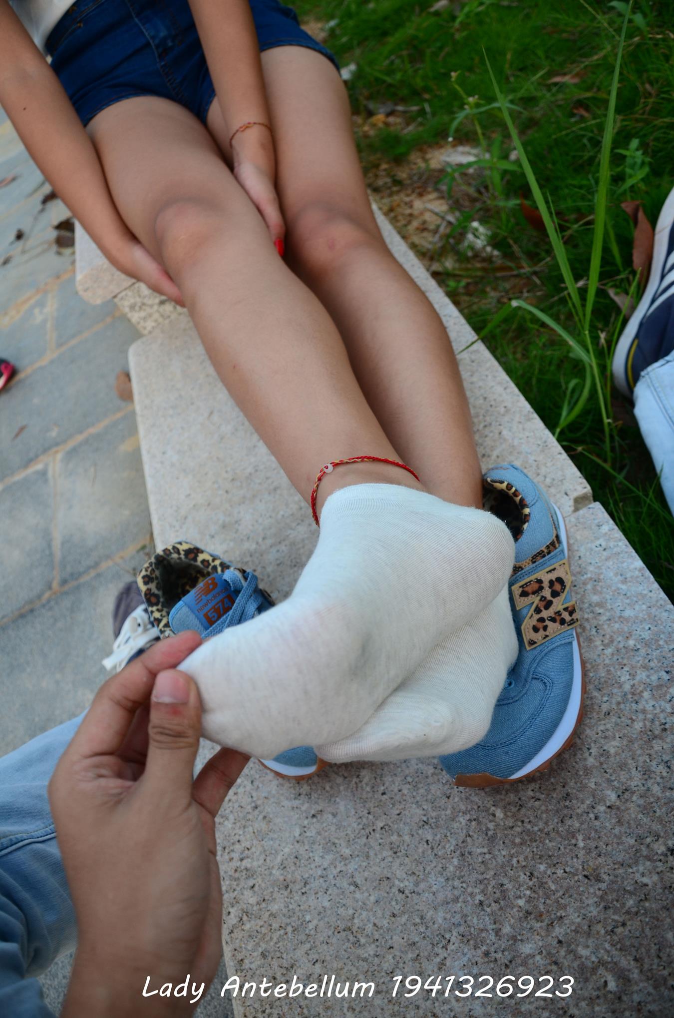 图片[48]-[战前女神] 美腿美足精品摄影套图 032 (2) [55P] – 速更版-美库