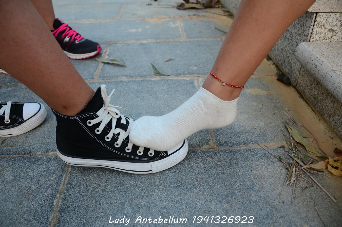 图片[54]-[战前女神] 美腿美足精品摄影套图 032 (2) [55P] – 速更版-美库