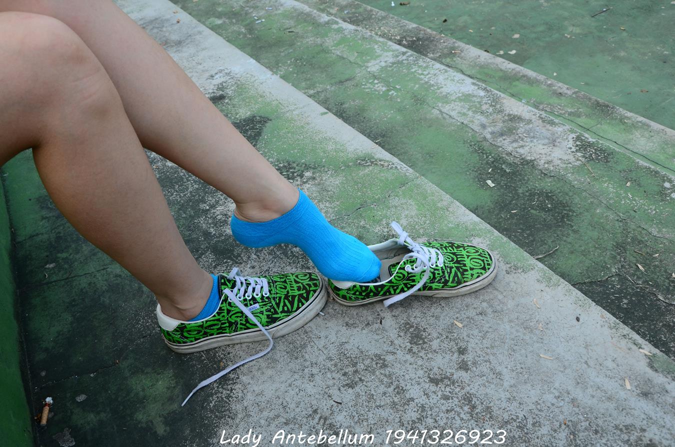 图片[48]-[战前女神] 美腿美足精品摄影套图 033 (1) [64P] – 速更版-美库