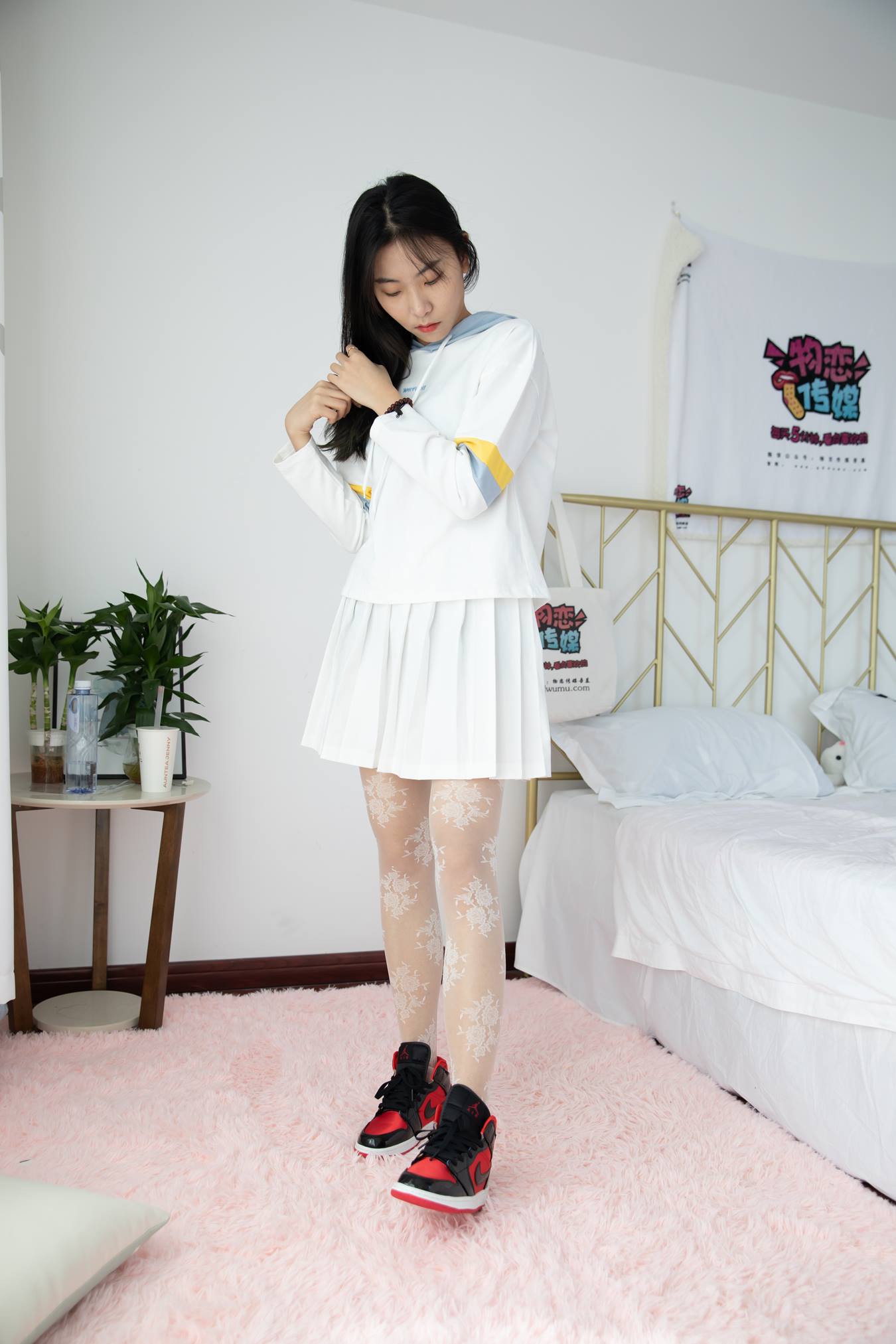 图片[23]-物恋传媒 NO.670 elise-一刻芳华 (1) [84P] – 速更版-美库