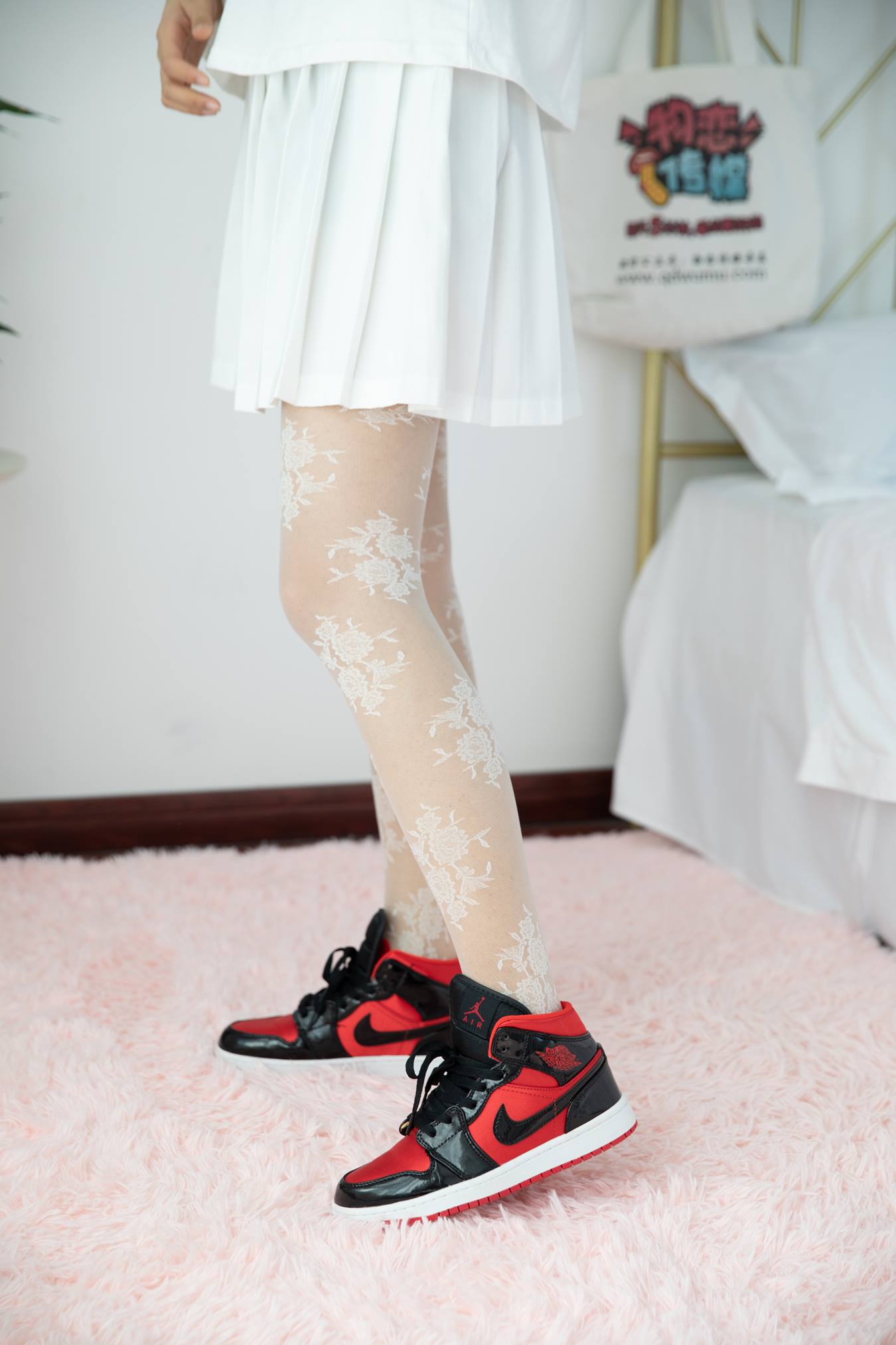 图片[24]-物恋传媒 NO.670 elise-一刻芳华 (1) [84P] – 速更版-美库