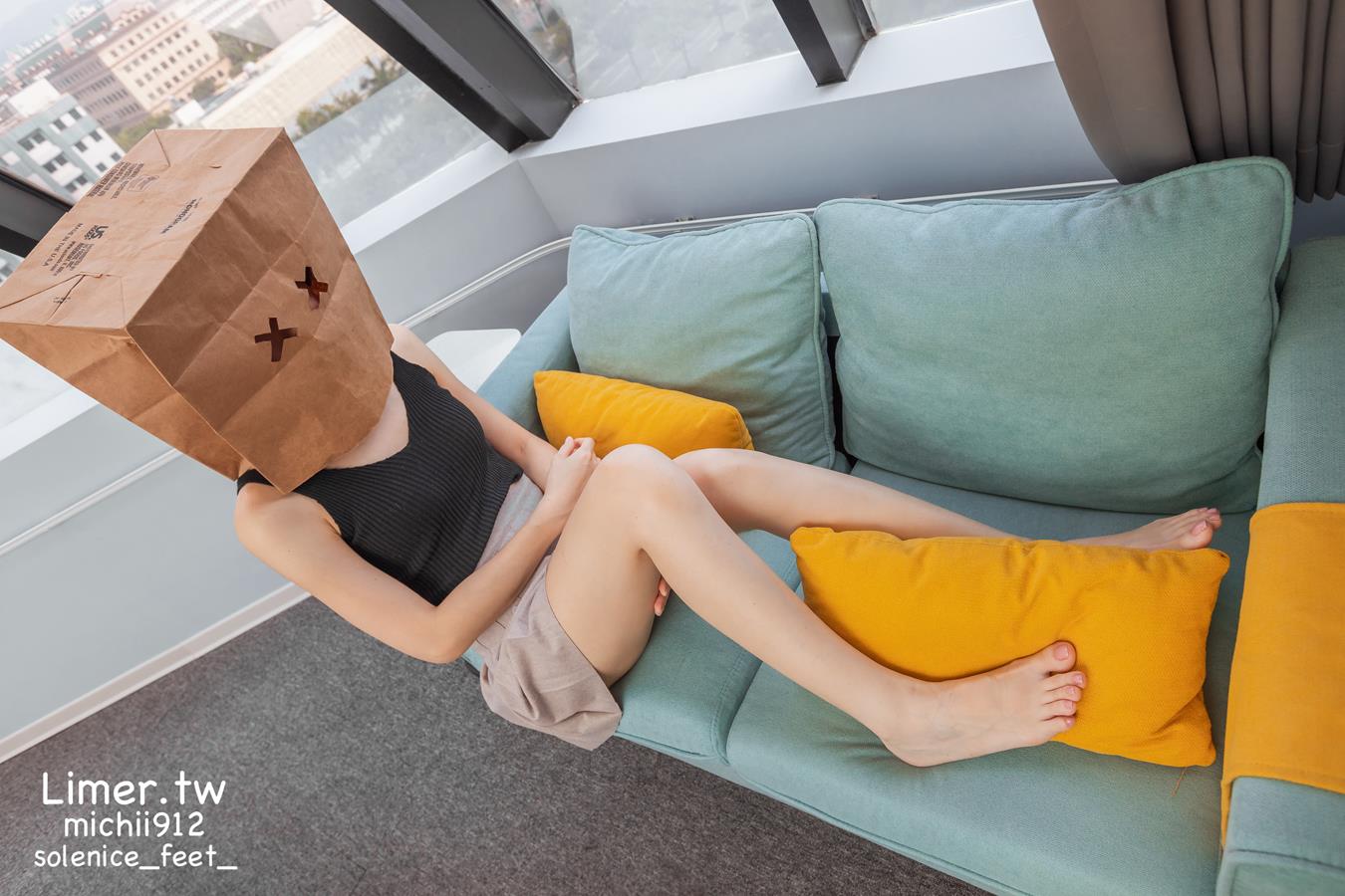 图片[36]-Limerence原创 NO.013 Michii神秘纸袋女孩的裸足大解放 (1)[83P] – 速更版-美库