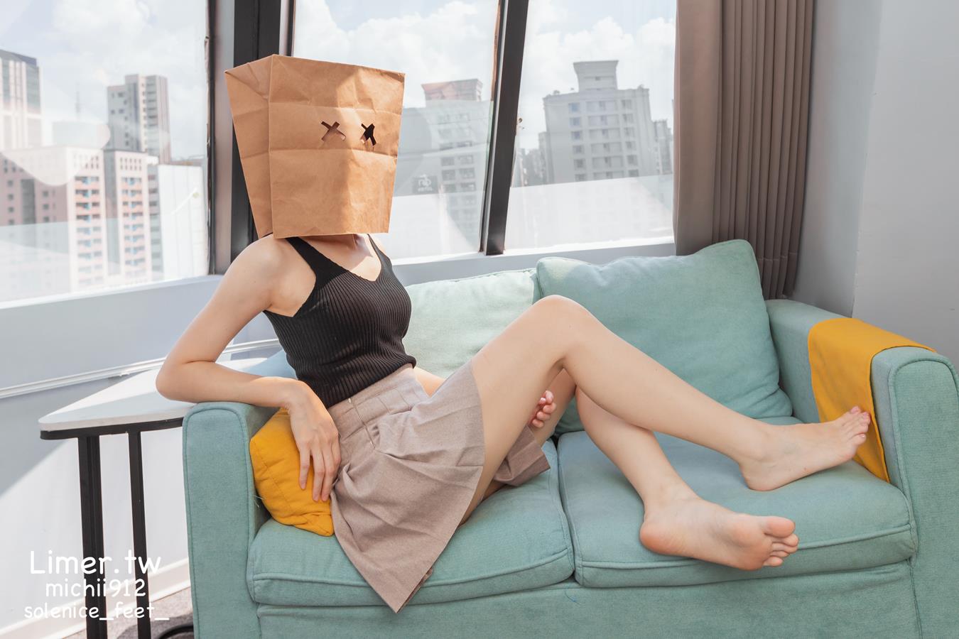 图片[54]-Limerence原创 NO.013 Michii神秘纸袋女孩的裸足大解放 (1)[83P] – 速更版-美库