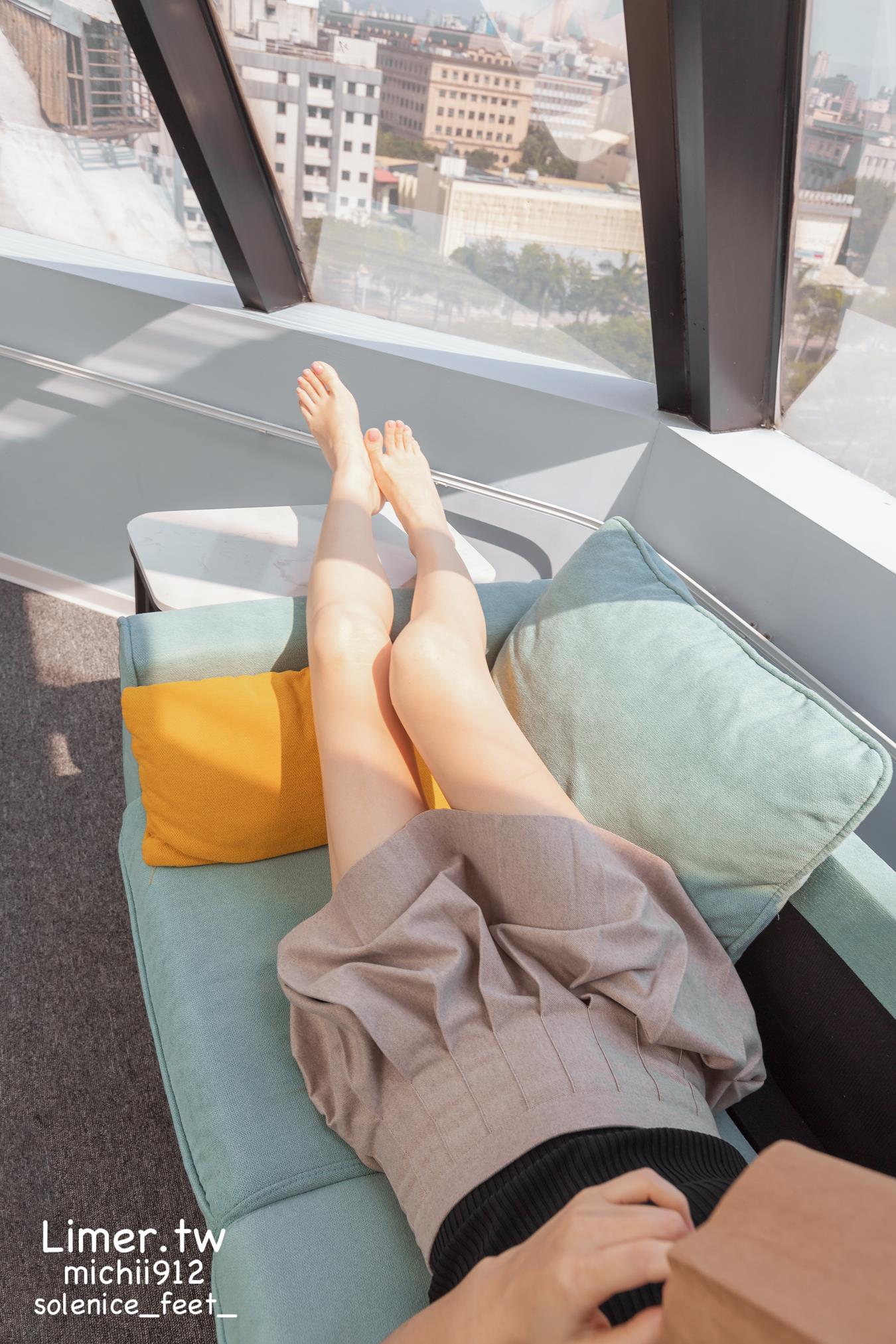 图片[63]-Limerence原创 NO.013 Michii神秘纸袋女孩的裸足大解放 (1)[83P] – 速更版-美库