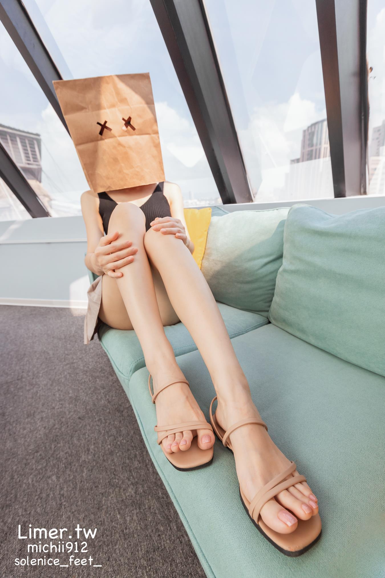 图片[21]-Limerence原创 NO.013 Michii神秘纸袋女孩的裸足大解放 (2)[86P] – 速更版-美库