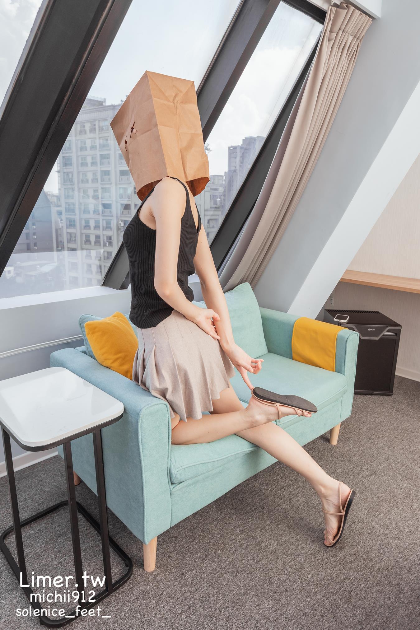 图片[30]-Limerence原创 NO.013 Michii神秘纸袋女孩的裸足大解放 (2)[86P] – 速更版-美库