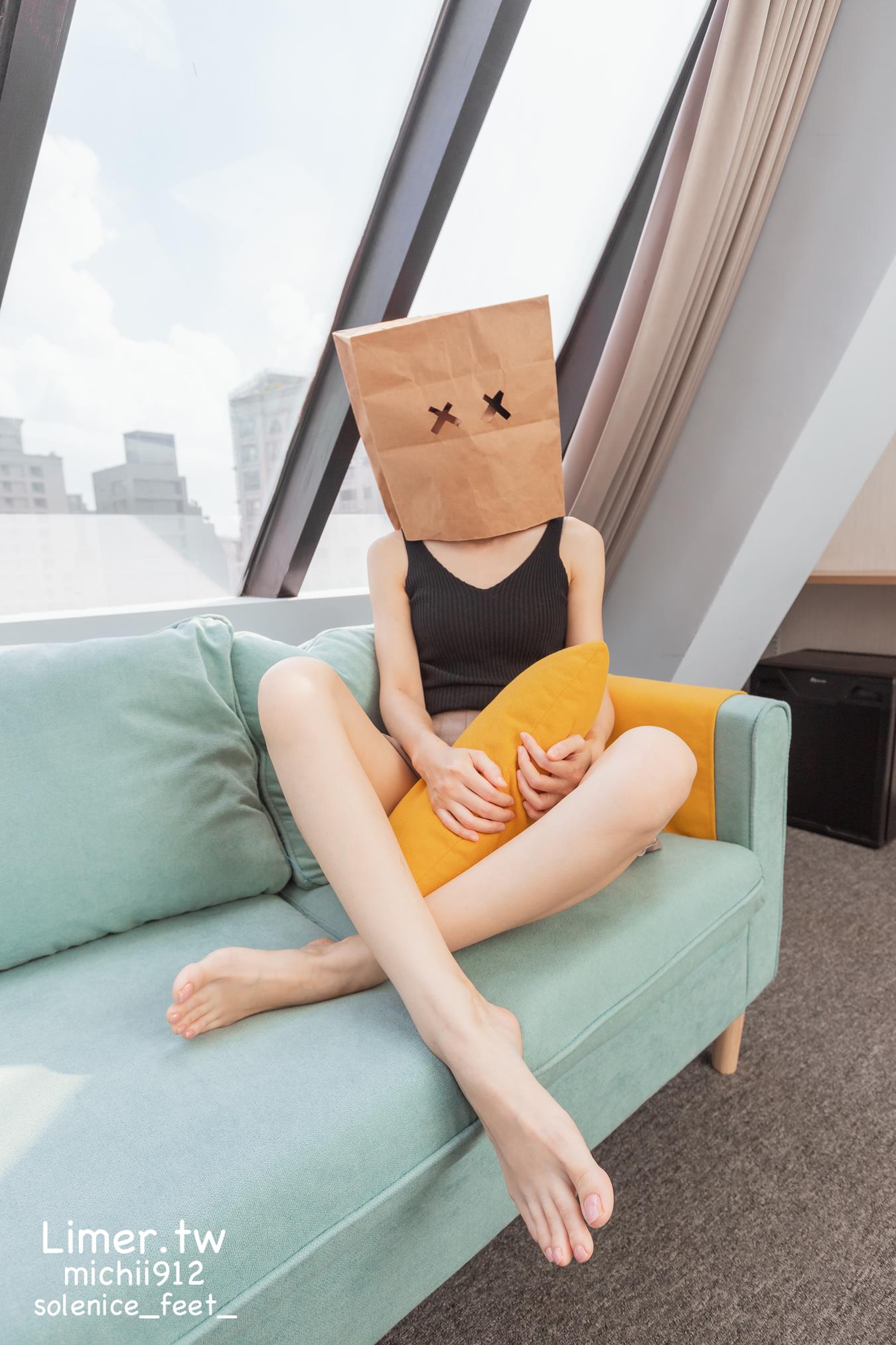 图片[51]-Limerence原创 NO.013 Michii神秘纸袋女孩的裸足大解放 (2)[86P] – 速更版-美库