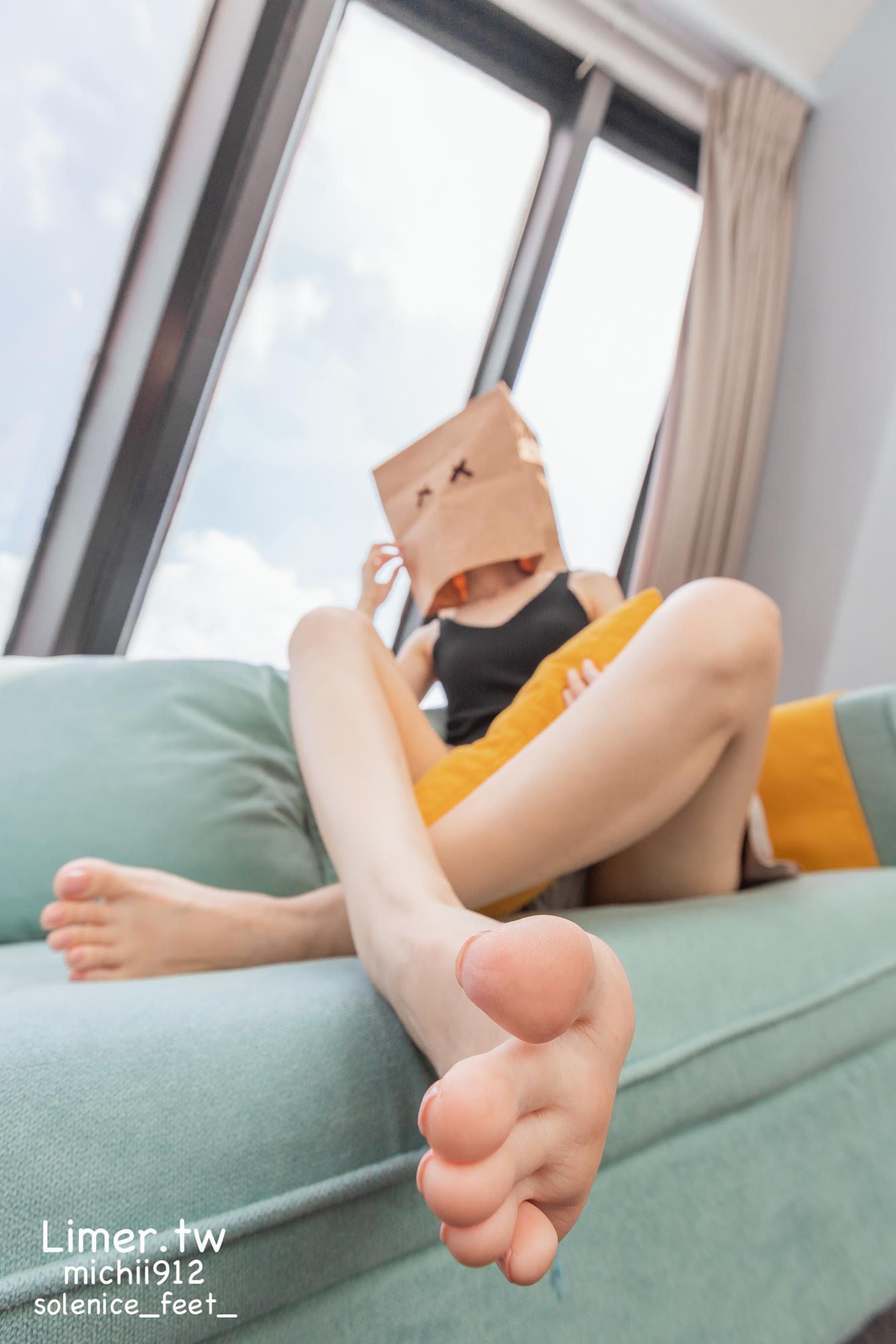 图片[53]-Limerence原创 NO.013 Michii神秘纸袋女孩的裸足大解放 (2)[86P] – 速更版-美库